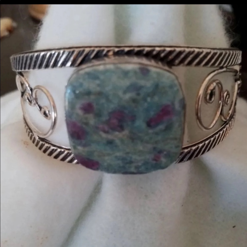 Vintage Ruby Zoisite cuff